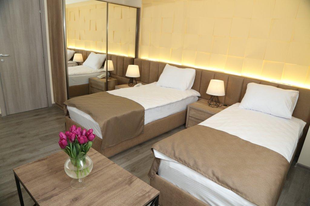 Mandarin Hotel Erywań Zewnętrze zdjęcie