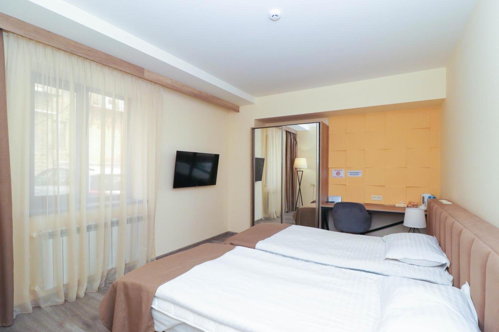 Mandarin Hotel Erywań Zewnętrze zdjęcie